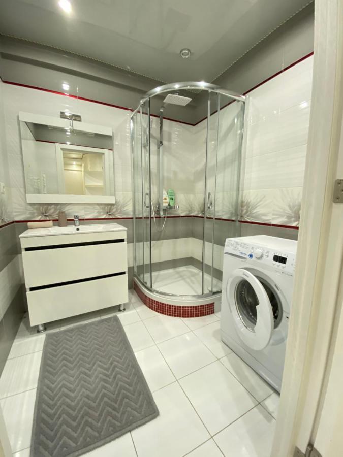 Two Bedroom Large Apartment In Chişinău Extérieur photo