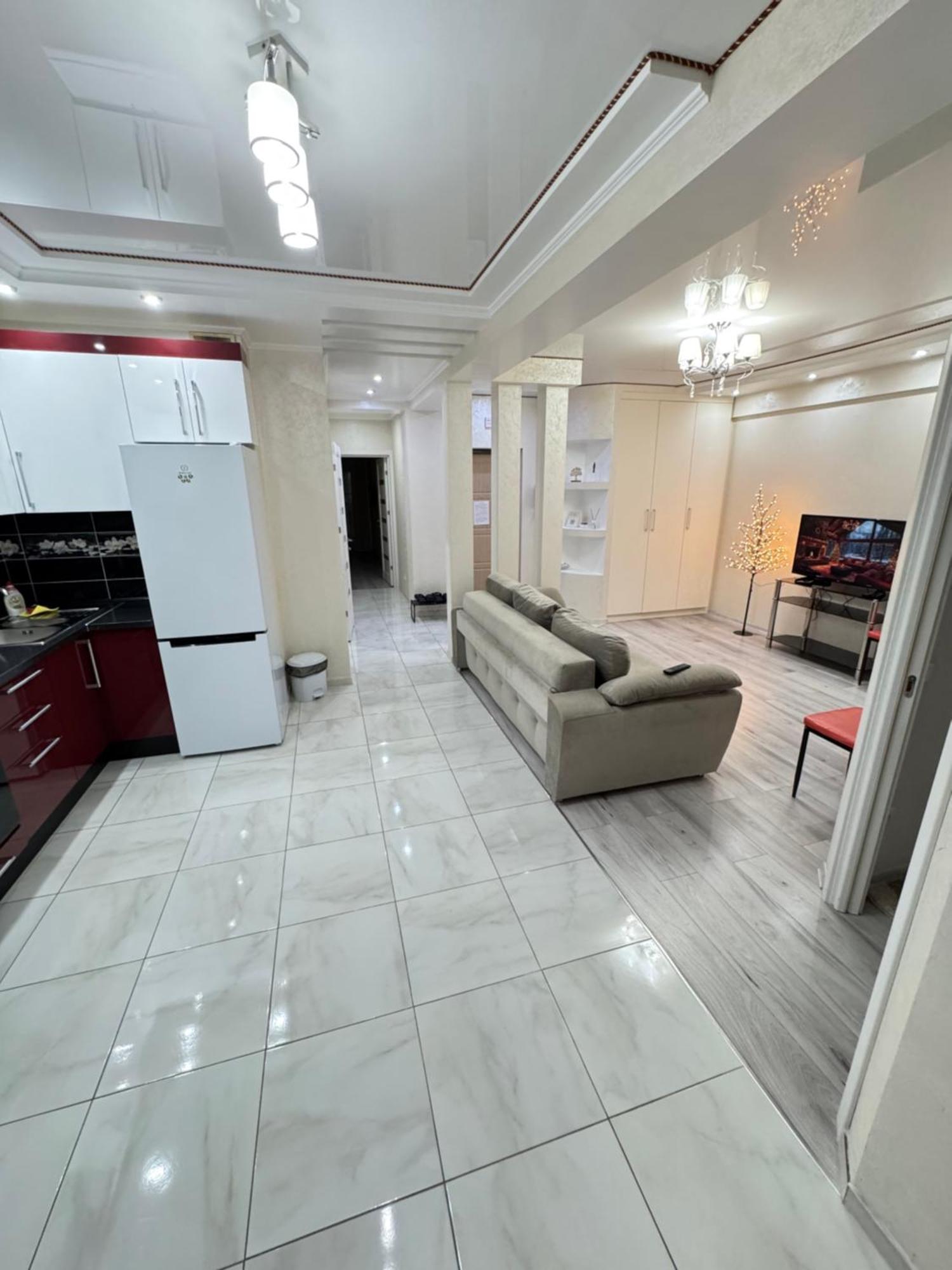 Two Bedroom Large Apartment In Chişinău Extérieur photo