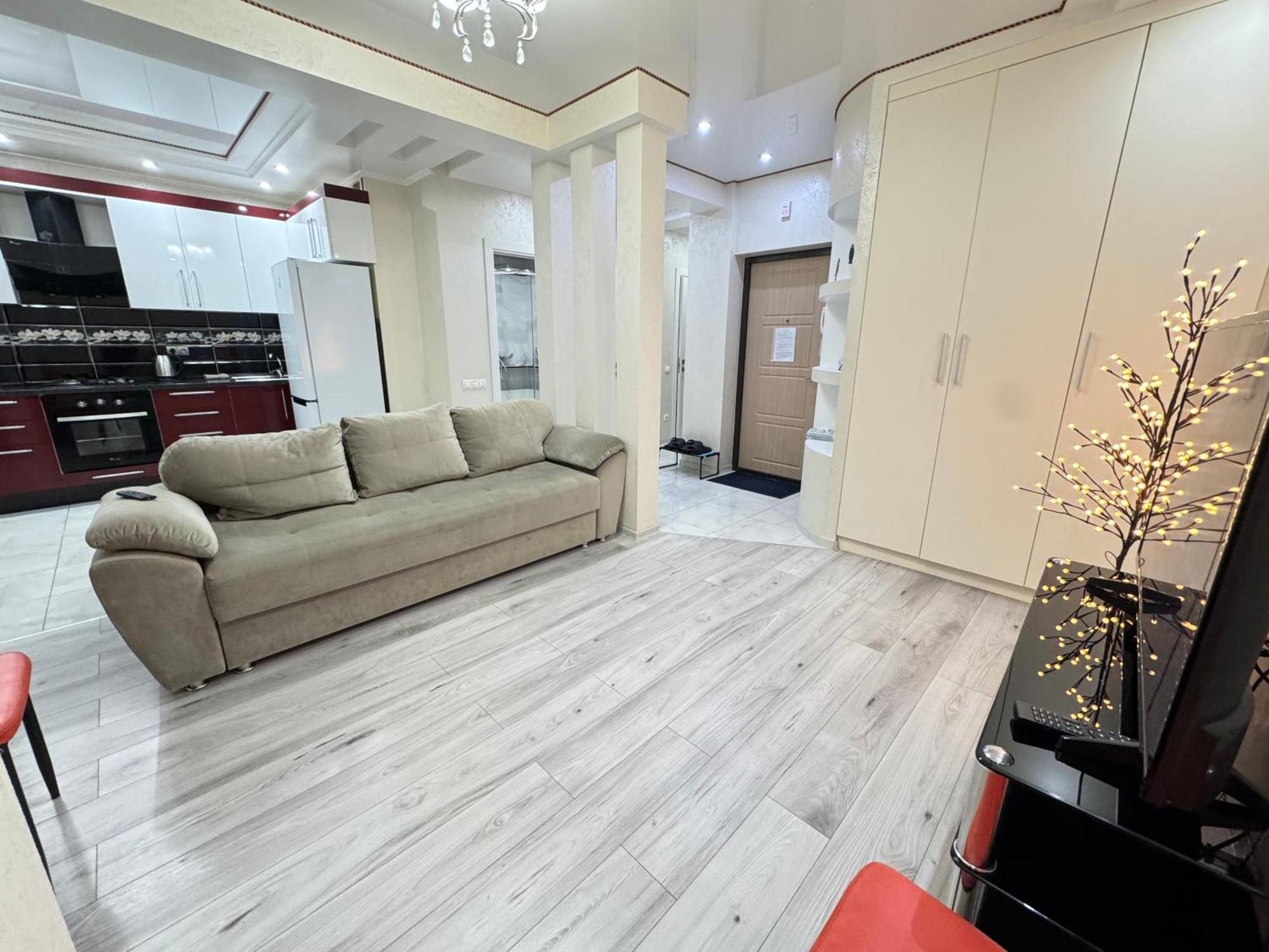Two Bedroom Large Apartment In Chişinău Extérieur photo