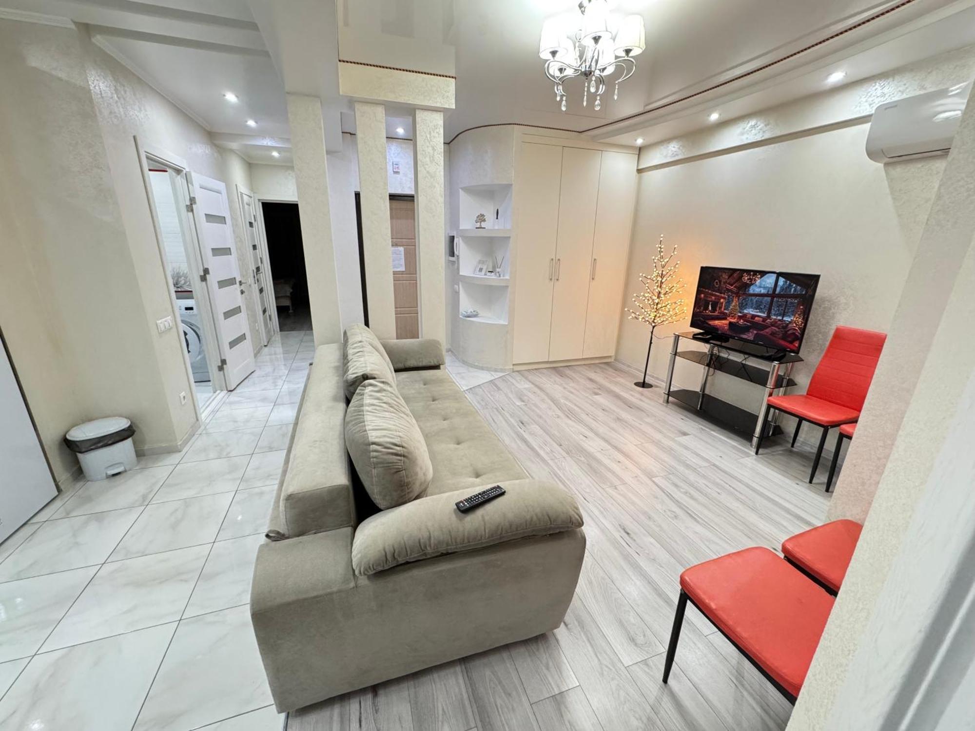 Two Bedroom Large Apartment In Chişinău Extérieur photo